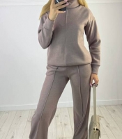 Костюм женский из плотной вязаной ангоры с кофтой прямого кроя и свободными брюками зимний больших размеров