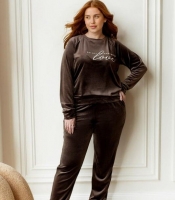 Домашний костюм-двойка женский велюровый свитшот и брюки-джоггеры демисезонный с принтом надпись