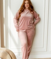 Домашний костюм-двойка женский велюровый с принтом надпись: свитшот реглан и брюки-джоггеры на резинке весенний