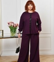 Костюм женский из креп-стретч: блуза оверсайз с декоративной планкой и брюки-палаццо