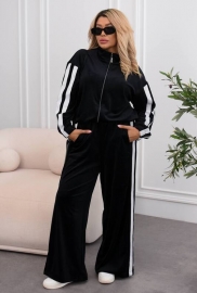 Спортивний костюм Спортивний костюм