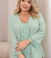 Блуза женская из софта с кружевом свободного кроя демисезонная