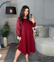 Платье-трапеция женское из креп-стретча с кружевными рукавами нарядное миди весеннее