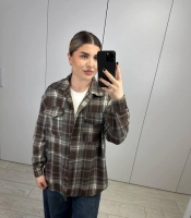 Сорочка женская из байки в клетку оверсайз с длинным рукавом с воротником на пуговицах весенняя