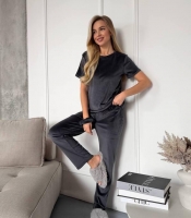 Домашний костюм-тройка женский велюровый: топ, штаны и шорты весенний