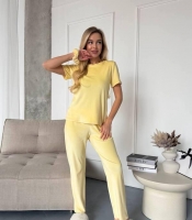 Домашний костюм-тройка женский велюровый: топ, штаны и шорты весенний