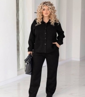 Костюм-двойка женский из замши на дайвинге: жакет на пуговицах и прямые брюки весенний