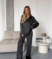 Пижама-двойка женская из шелка рубашка и брюки с принтом на пуговицах весенняя