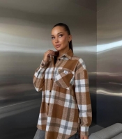 Рубашка женская из байки в клетку оверсайз с длинными рукавами на пуговицах весенняя