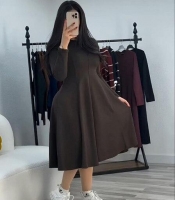 Платье-трапеция женское из двунитки миди свободного кроя с длинными рукавами весеннее