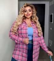 Сорочка женская из тонкой турецкой фланели в клетку оверсайз с карманами на пуговицах с боковыми разрезами удлиненная весенняя