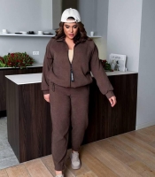 Спортивный костюм-двойка женский из микровельвета: кофта на молнии с карманами и утяжкой по низу и джоггеры со средней посадкой весенний