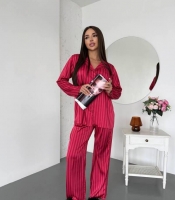 Пижама женская из шелка рубашка на пуговицах и брюки в полоску демисезонная