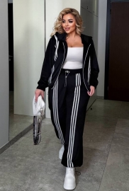 Спортивний костюм Спортивний костюм