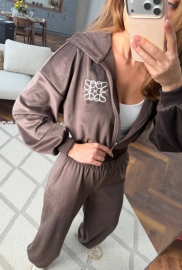 Спортивний костюм Спортивний костюм