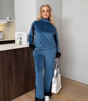 Спортивный костюм женский из велюра с кофтой на молнии и воротником стойкой брюками палаццо с фиксаторами и лампасами оверсайз демисезонный