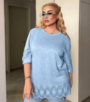 Футболка-туника женская из трикотажа удлиненная свободного кроя с кружевной отделкой демисезонная