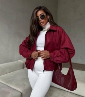 Бомбер женский из замши на дайвинге на молнии с карманами и резинкой по низу весенний