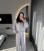 Лонгслив женский из микродайвинга приталенный с открытыми плечами и драпировкой демисезонный