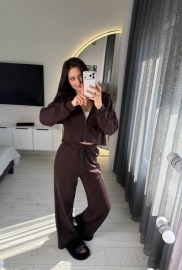 Спортивний костюм Спортивний костюм