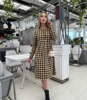 Платье-рубашка женское байковое в клетку прямого кроя с длинным рукавом весеннее