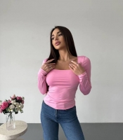 Лонгслив женский из микродайвинга приталенный с длинным рукавом и квадратным вырезом весенний