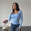 Лонгслив женский из микродайвинга приталенный с длинным рукавом и квадратным вырезом весенний  k-127960