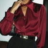 Блуза женская шелковая свободного кроя с длинным рукавом и воротником-чокером на пуговицах демисезонная  k-127979