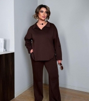 Костюм двойка женский из двунитки с кофтой оверсайз с V-образным вырезом и прямыми брюками повседневный