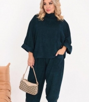 Костюм-двойка женский вельветовый оверсайз в стиле бохо со свободной туникой и брюками на резинке весенний