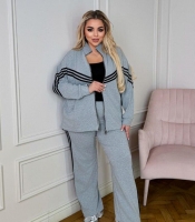 Спортивный костюм-двойка женский из двунитки оверсайз с кофтой на молнии и брюками с высокой посадкой демисезонный