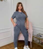 Костюм-двойка унисекс из рубчика с футболкой и брюками на резинке повседневный