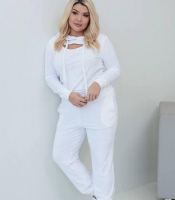 Спортивный костюм женский из велюра с худи и прямыми брюками демисезонный