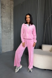 Спортивний костюм Спортивний костюм