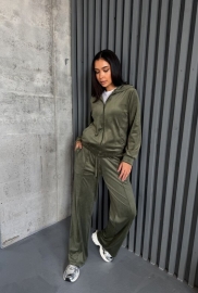 Спортивний костюм Спортивний костюм