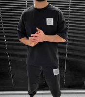 Спортивный костюм унисекс из двунитки с футболкой и брюками с карманами на резинке демисезонный