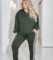 Спортивный костюм женский из двунитки с кофтой на молнии и брюками с манжетами и лампасами демисезонный