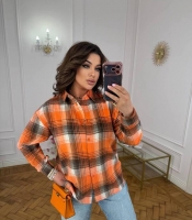 Рубашка женская в клетку из фланели свободного кроя с длинными рукавами весенняя
