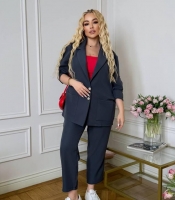 Костюм-двойка женский трикотажный оверсайз: жакет и прямые брюки весенний