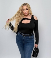 Лонгслив женский из микродайвинга с открытым плечом и декоративными лямками демисезонный