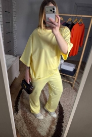 Прогулянковий костюм Прогулянковий костюм