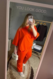 Прогулянковий костюм Прогулянковий костюм