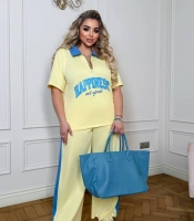 Костюм-двойка женский из двунитки повседневный с футболкой и свободными брюками оверсайз с надписью демисезонный