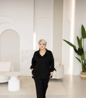 Костюм-двойка женский из двунитки повседневный оверсайз с рубашкой с V-образным вырезом и прямыми брюками больших размеров весенний