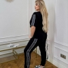 Спортивный костюм женский из двунитки демисезонный двойка с футболкой и брюками-джоггерами с лампасами больших размеров  k-128702