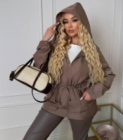 Ветровка женская удлинённая весенняя из плащевки с капюшоном на молнии с карманами и кулиской по талии