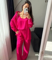 Костюм-тройка женский из крепа жатки с топом рубашкой и свободными брюками летний