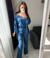 Костюм-тройка женский из крепа жатки с топом рубашкой и свободными брюками летний