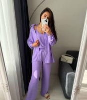 Костюм-тройка женский из крепа жатки с топом рубашкой и свободными брюками летний