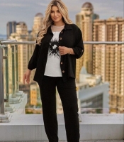 Костюм-тройка женский из крепа жатка: сорочка футболка и джоггеры свободного кроя с аппликацией повседневный